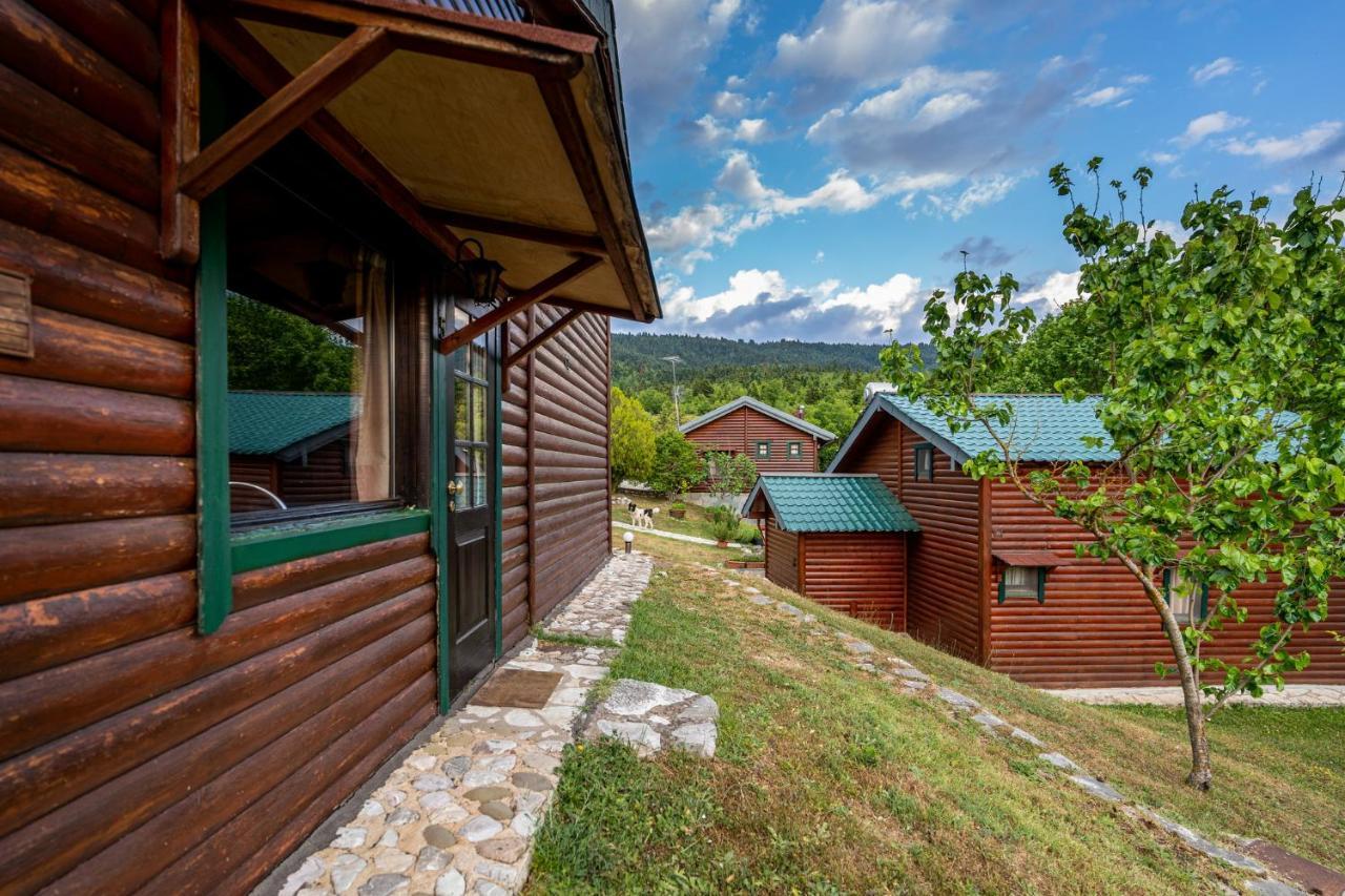 Chalet Likouresi Village Karpenísion Exterior foto